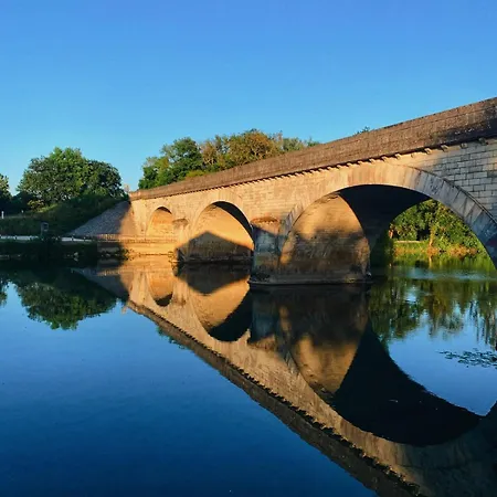 Villa Maison De La Rive Saint-Meme-les-Carrieres
