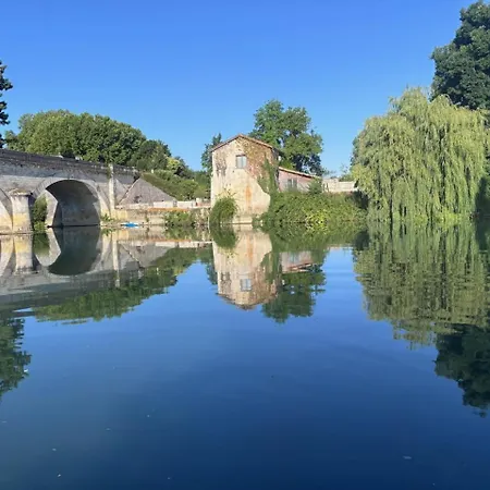 Maison De La Rive Villa *